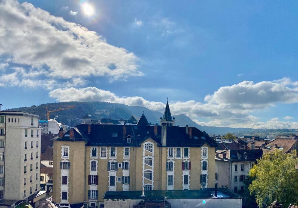 Toit-Terrasse Traversant Plein Centre 100M Du Lac Apartment Annecy Exterior photo